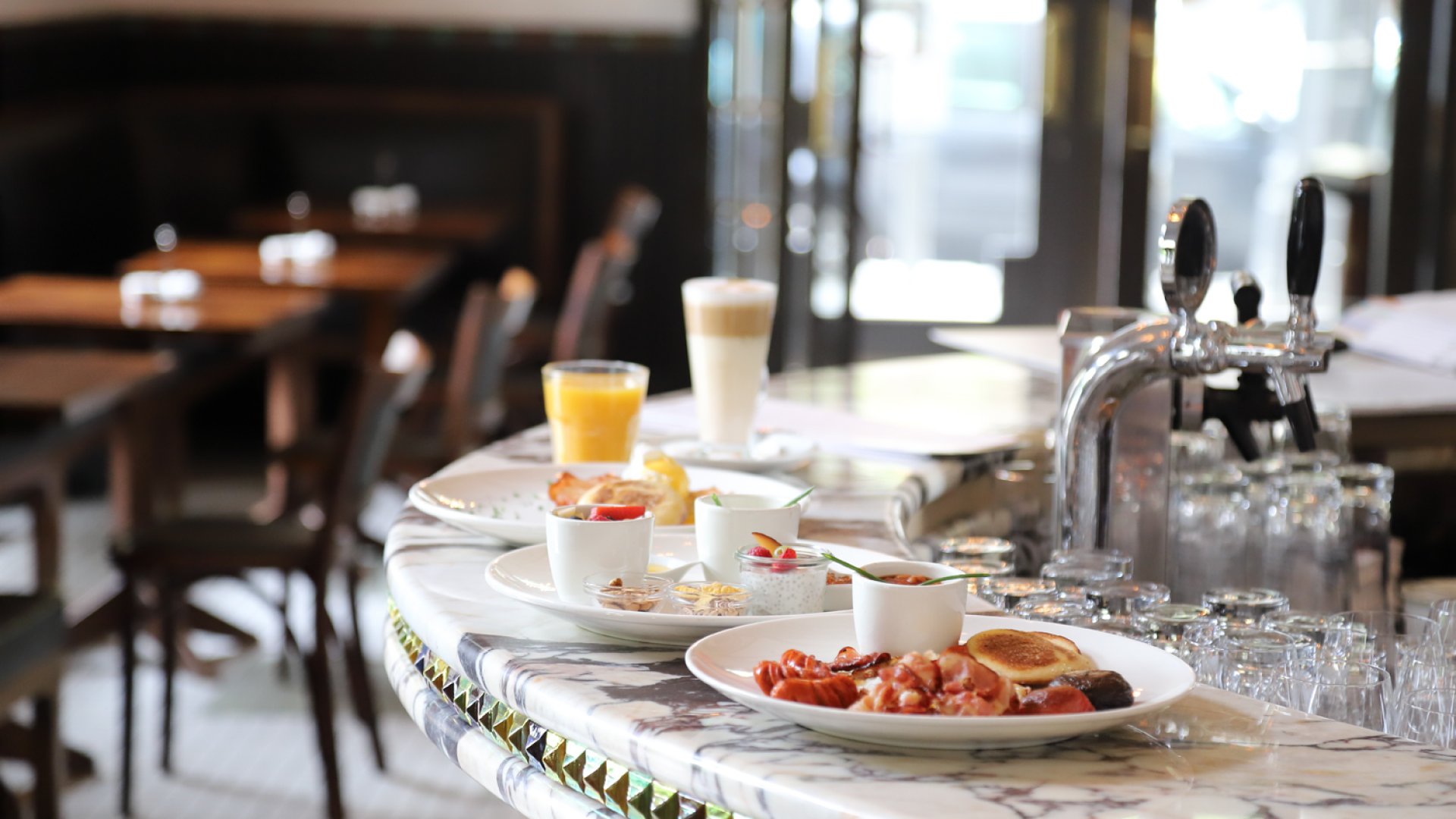 Andrássy ut restaurants: the taste of Budapest elegance