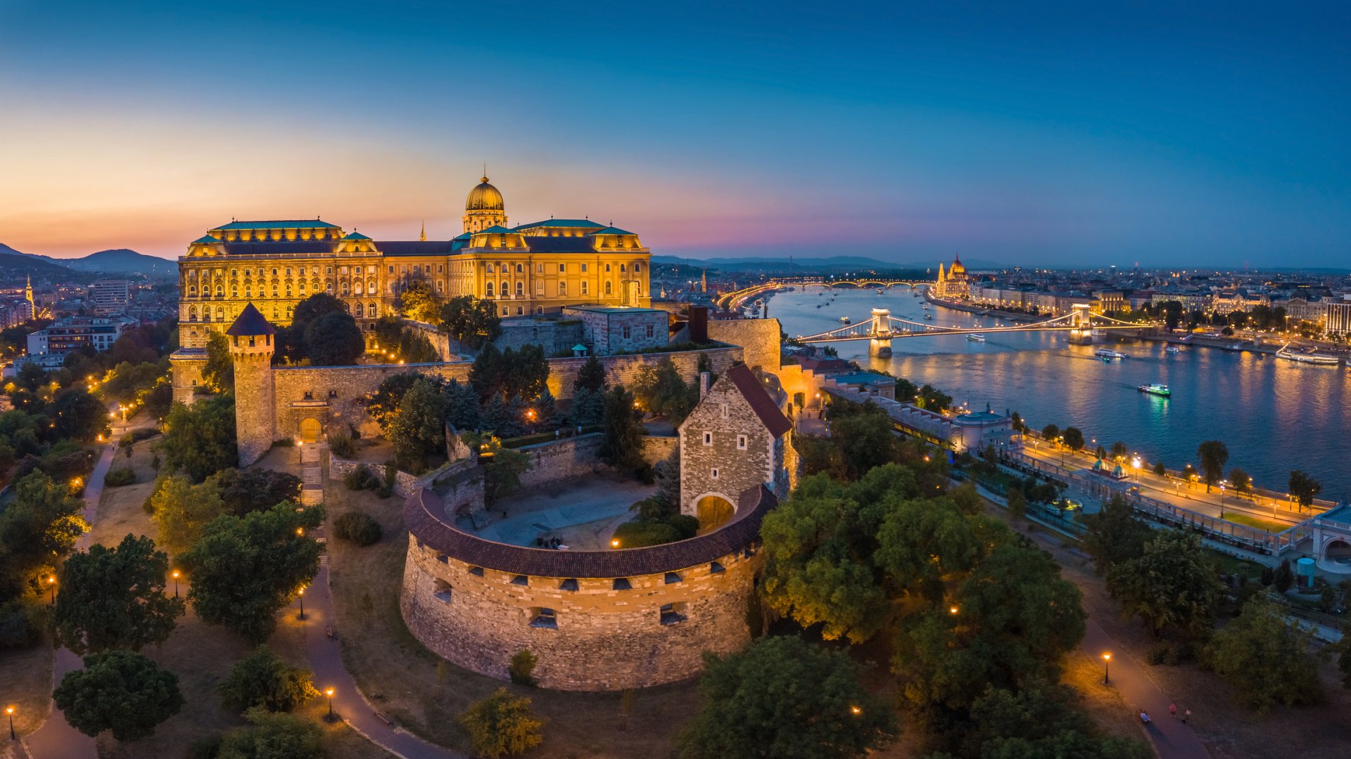5 ikonikus budapesti hely, amit minden turista lefotóz