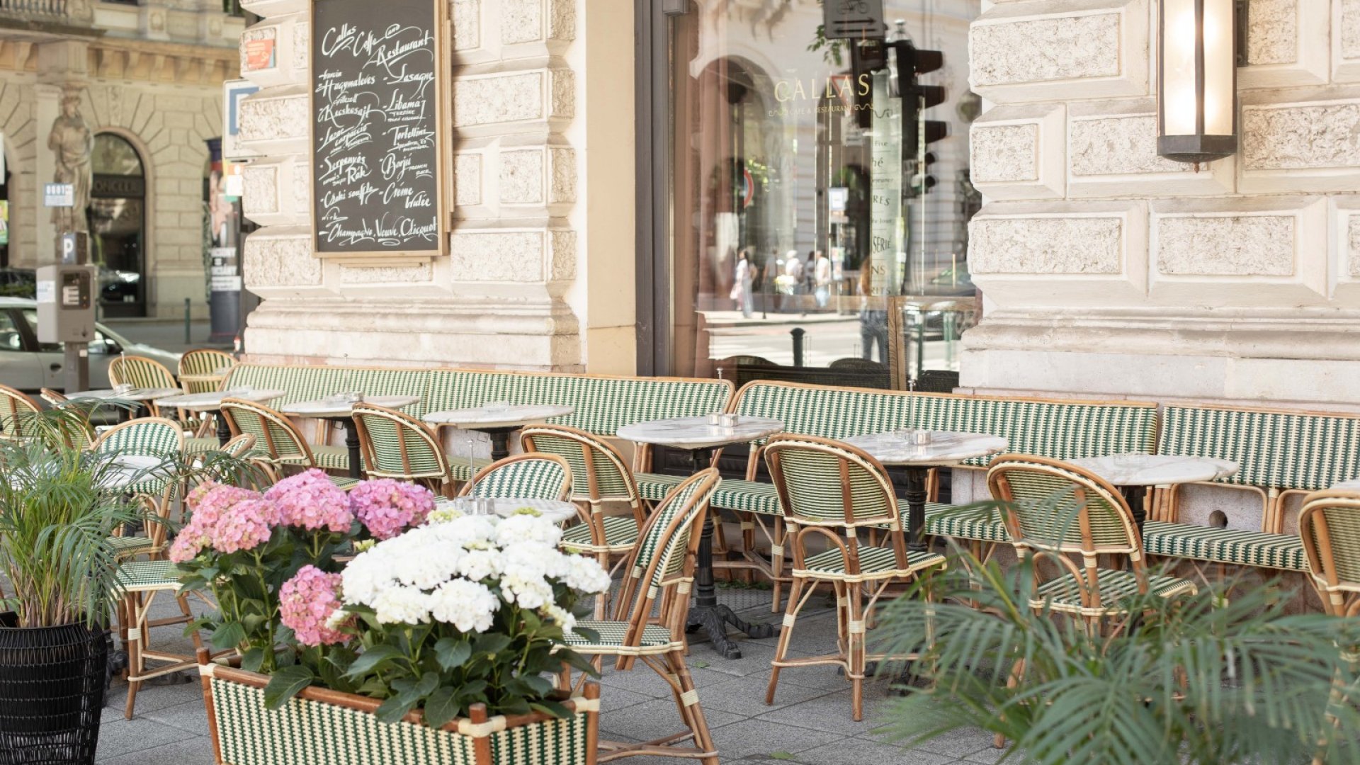 Birthday venue rental in the heart of Budapest, in an elegant setting